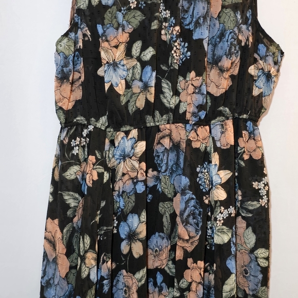 NWT Torrid Midi Clip Dot Mock Neck A-Line Dress Dark Floral Midi Dress, sz 2X - Picture 4 of 13